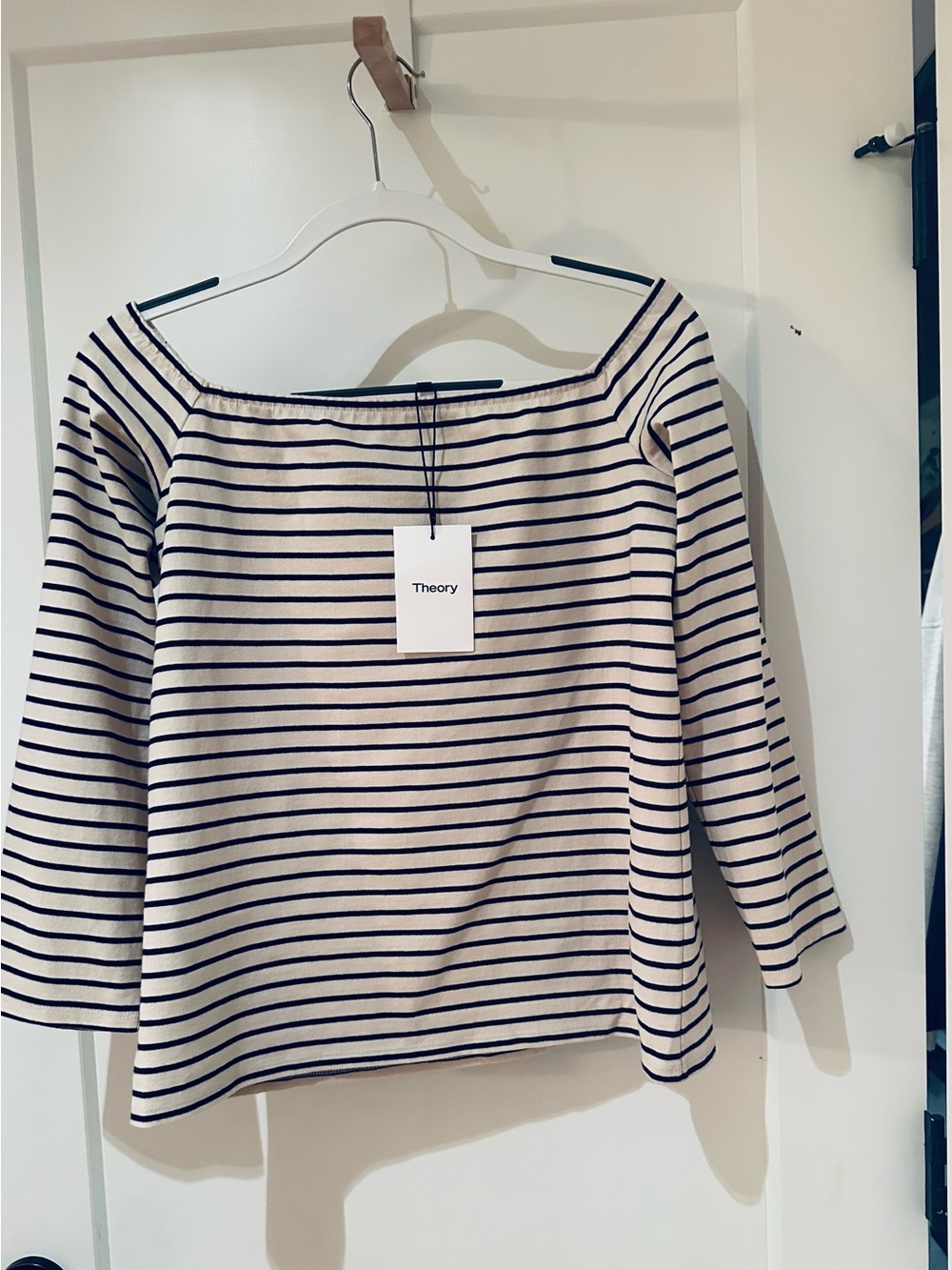 NWT Theory classic Women's Striped Boatneck Top in Cream and Navy - cotton